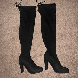Elegant Black Over-the-Knee Boots